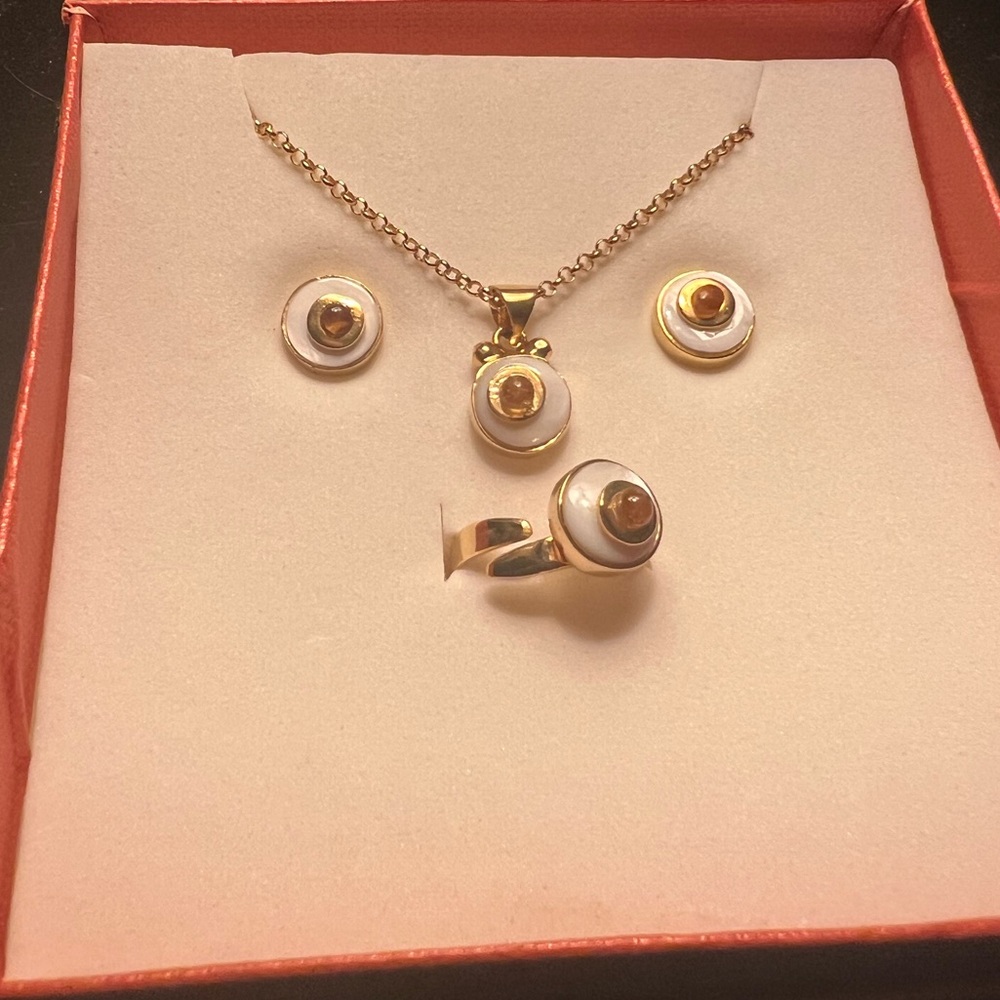 Amber earring necklace and ring set